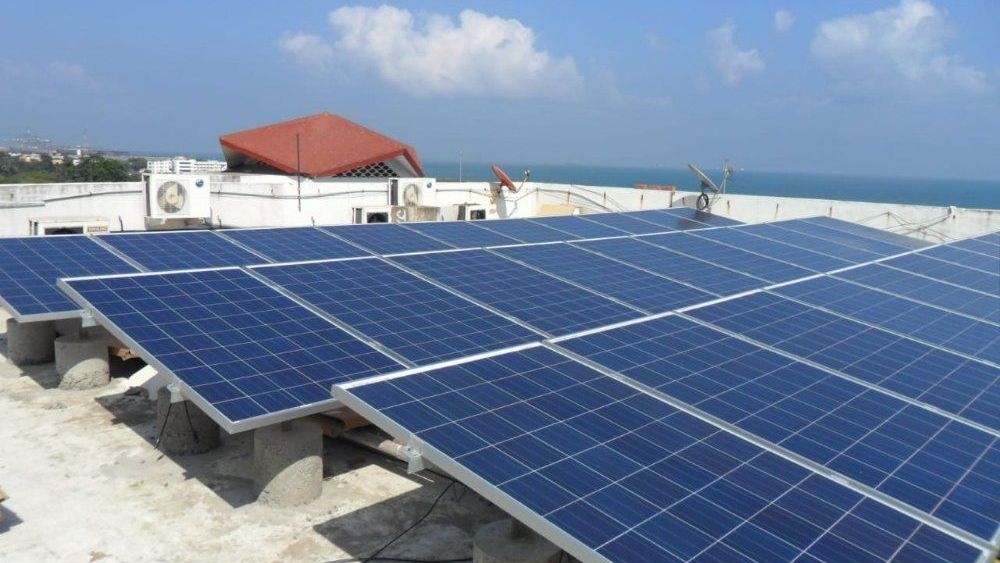 Nhà máy điện mặt trời Cư-Jut